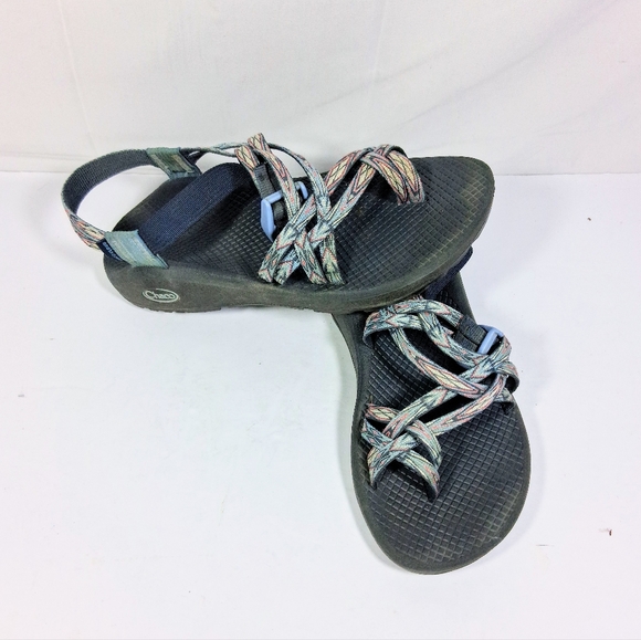 Women's Size 8 Chaco Boho Strapped Toe Hold Everyday Sandals - Picture 3 of 9